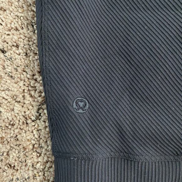 Lululemon Women’s Ready To Rise Short Sleeve Top Cropped Black Ribbed Yoga M/L - Picture 4 of 6